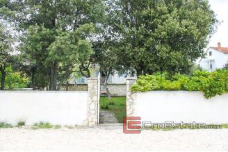18 2016 150 zadar house by the sea