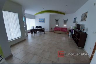 01 2016 396 Ciovo apartment sea view for sale