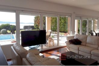 015 2021 216 near zadar seafront villa with pool for sale6