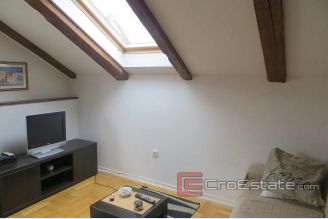 01 2018 44 Apartment Split center 01 2018 44 Apartment Split center