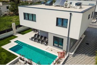20 2019 88 Kastela villa new build for sale