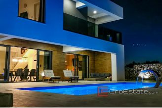 17 2022 296 Zadar area villa for sale
