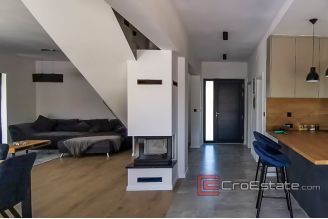 17 2022 296 Zadar area villa for sale