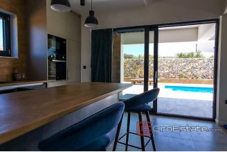 17 2022 296 Zadar area villa for sale