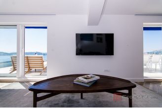 020 2018 157 Ciovo Luxury penthouse with a sea view for sale 020 2018 157 Ciovo Luxury penthouse with a sea view for sale