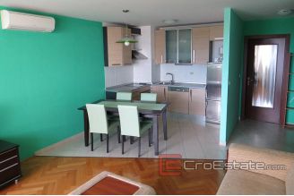 16 2015 16 apartment split