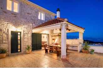 001 3734 30 island brac house in quiet area for sale