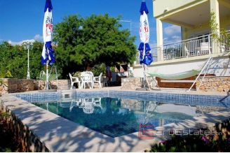 20 3544 30 Brac house for sale