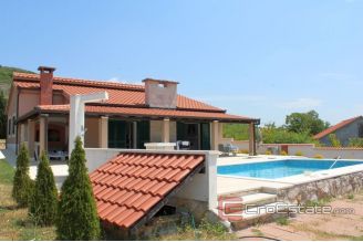 020 2026 68 modern villa with pool near Split