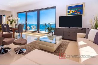 014 2025 73 Omis modern villa with pool and sea view