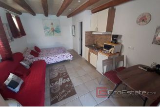 015 2016 467 Zadar house with apartments and pool for sale