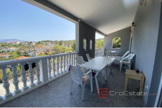 020 2034 02 island brac house with sea view for sale
