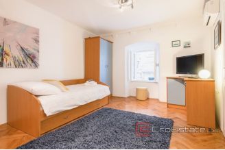 014 1013 03 dubrovnik stone house in the old town for sale