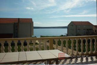 001 5064 30 Pag apartment house near the sea for sale