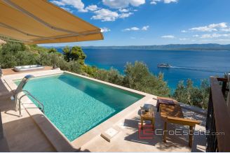 001 2018 178 Brac house with open sea view for sale