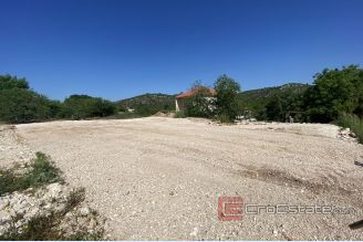 001 5098 30 Marina building land for sale