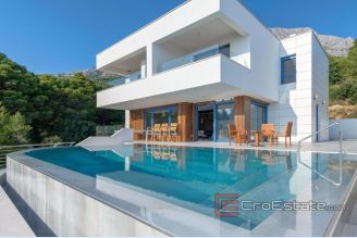 001 2018 193 Makarska newly built villa with pool for sale
