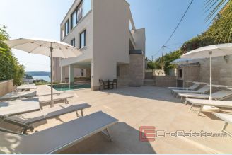 001 2035 38 Trogir luxury villa with pool for sale