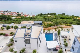 020 001 2022 343 near split villa with pool and sea view for sale