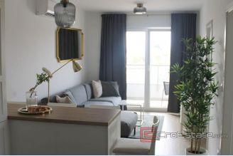 001 2038 28 split modern two bedroom apartment for rent