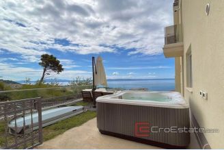 001 2036 44 makarska three bedroom apartment for sale