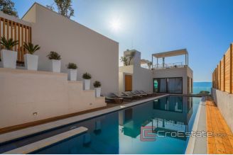 001 2030 37 Omis Villa with pool for sale