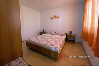020 5141 30 Ugljan apartment house first row to the sea for sale