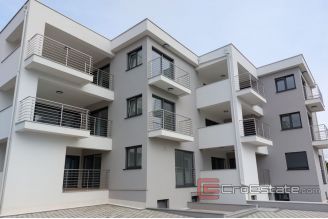 010 5179 30 Primosten apartment with sea view for sale