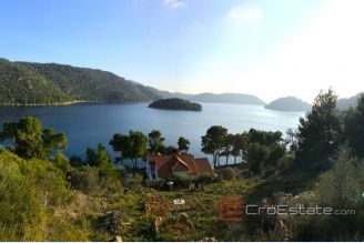 001 2021 325 Lastovo building land near the sea for sale