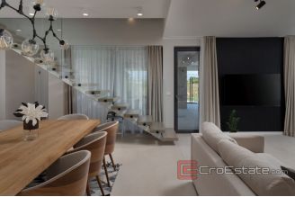 019 5213 30 Zadar villa with pool for sale