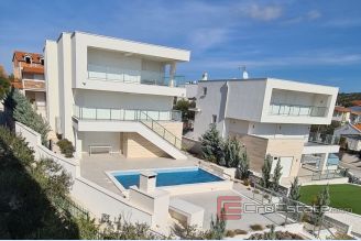 001 2014 836 Rogoznica Villa with swimming pool for sale