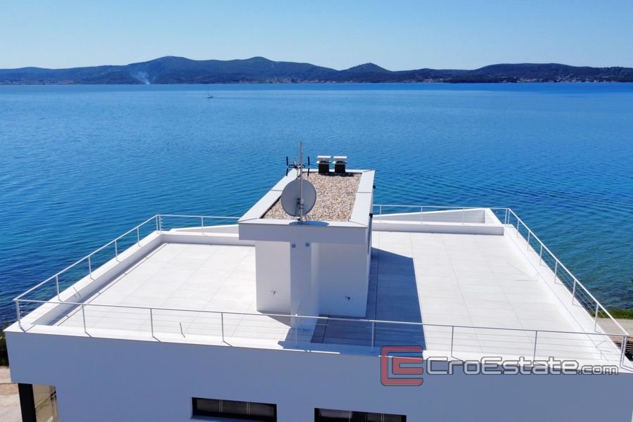 001 2021 334 Zadar apartment first row to the sea for sale 001 2021 334 Zadar apartment first row to the sea for sale