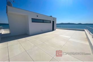 010 2021 334 Zadar apartment first row to the sea for sale 010 2021 334 Zadar apartment first row to the sea for sale