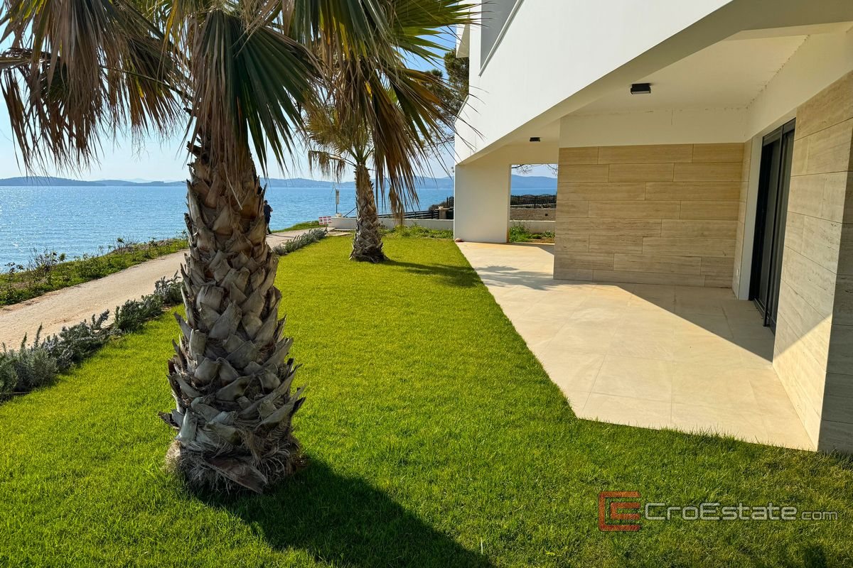 002 2021 335 Zadar apartment first row to the sea for sale 002 2021 335 Zadar apartment first row to the sea for sale