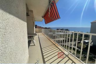 001 2030 46 Split area Apartment with sea view for sale