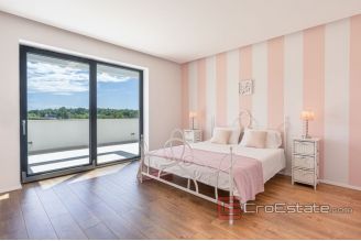 020 5264 30 Istra villa with pool for sale