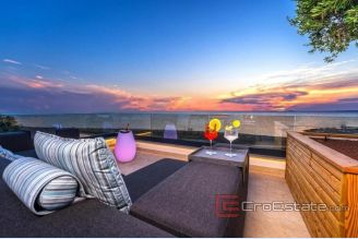 001 2021 346 zadar exclusive villa first row to the sea for sale