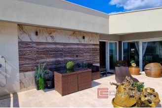 012 2030 58 Trogir pentthouse with sea view for sale