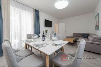020 2018 228 Vir resort villas with pool for sale