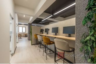014 2030 59 Split Modern decorated office space for rent