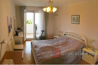 13 4379 30 Split apartment for sale sea view
