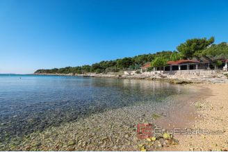 001 2037 48 Murter building land with sea view for sale