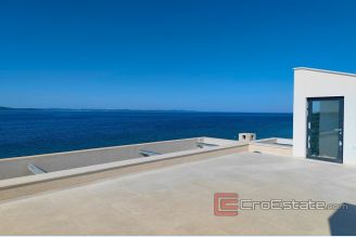 001 2021 356 zadar villa first row to the sea for sale 001 2021 356 zadar villa first row to the sea for sale