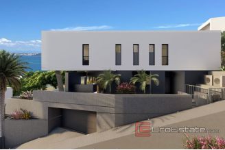006 2035 120 Trogir villa with pool for sale