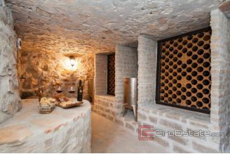 020 2018 242 Brac unique property with panoramic sea view for sale