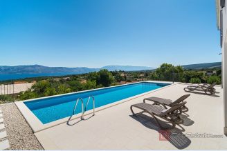 001 2026 107 Island of Brac House with pool and a sea view for sale
