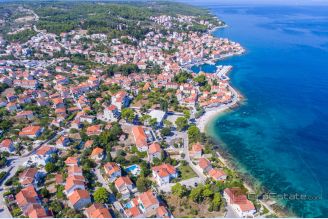 001 2041 77 Island of Brac House sewcond row to the sea for sale