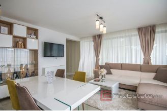 020 2048 03 Split area Two attractive villas with panoramic sea view sale