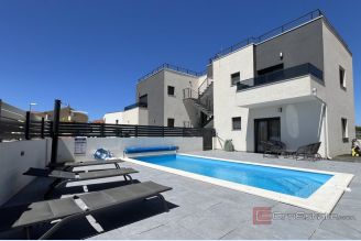 001 2046 05 Vodice Villa with pool in a quiet area for sale