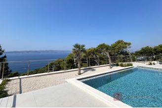 020 2038 85 makarska villa with pool and sea view for sale